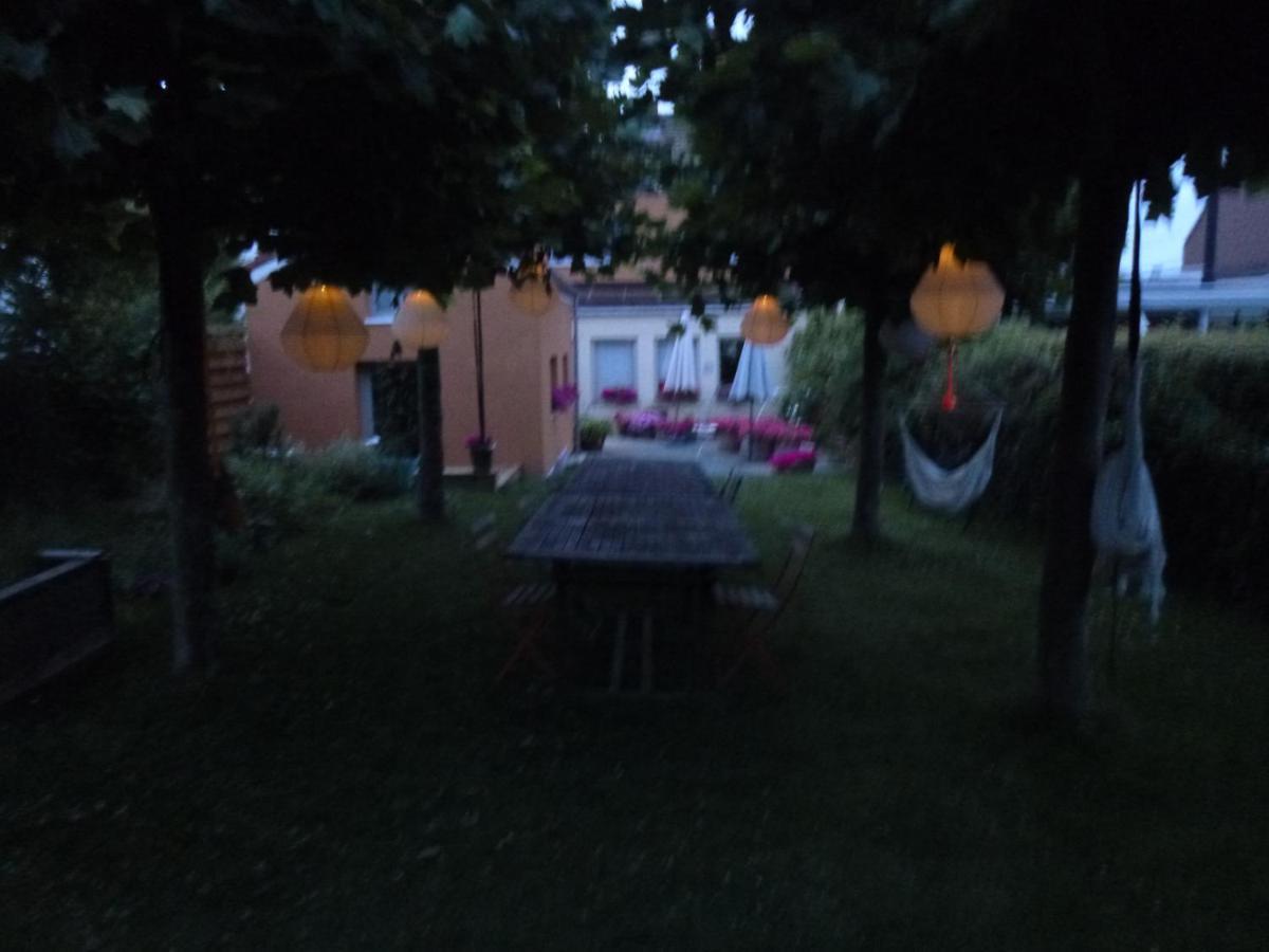 Bed and Breakfast Beatrice'S Gardens Nivelles Exterior foto